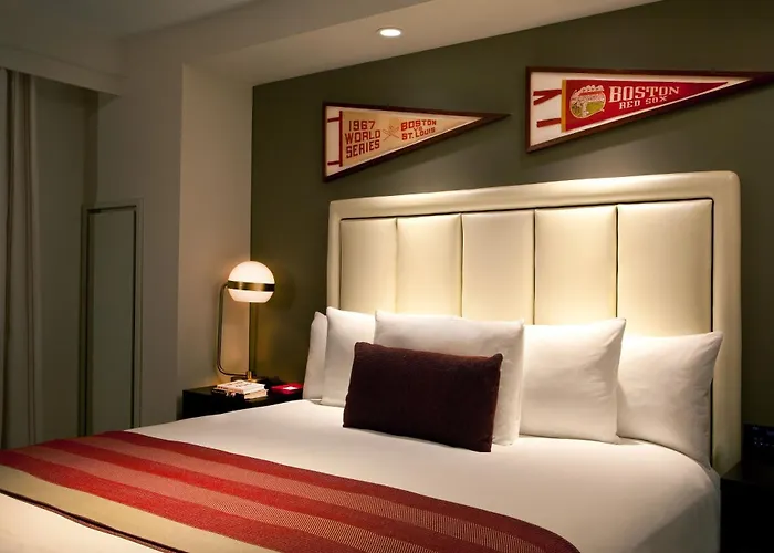 Hotel Commonwealth